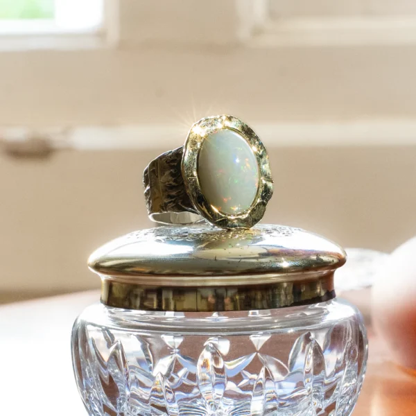 White ring — view 3